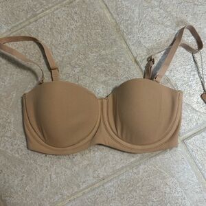NWT Skims Fits Everybody Strapless Bra